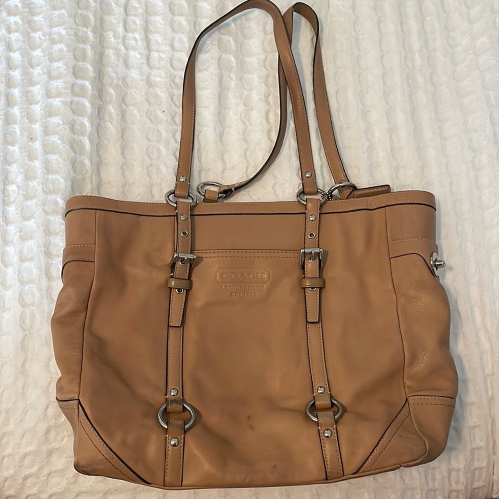 COACH Large Leather Camel Bag